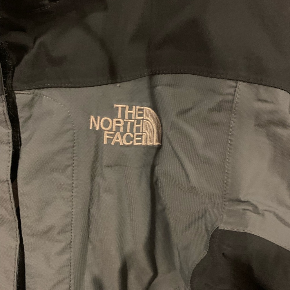 The North Face jacket for women - Picture 3 of 4